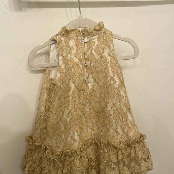 Holiday perfect dress - Picture 2 of 3